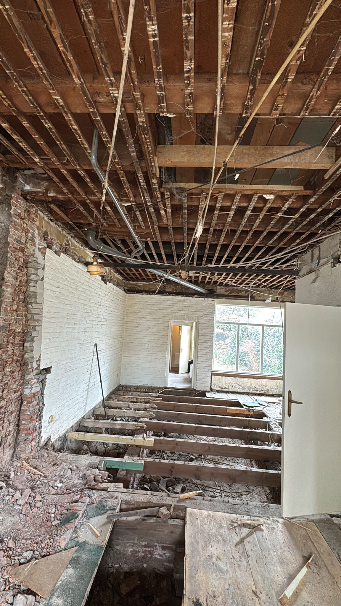 Na — badkamer renovatie Breda (tegelwerk + sanitair, foto 21)